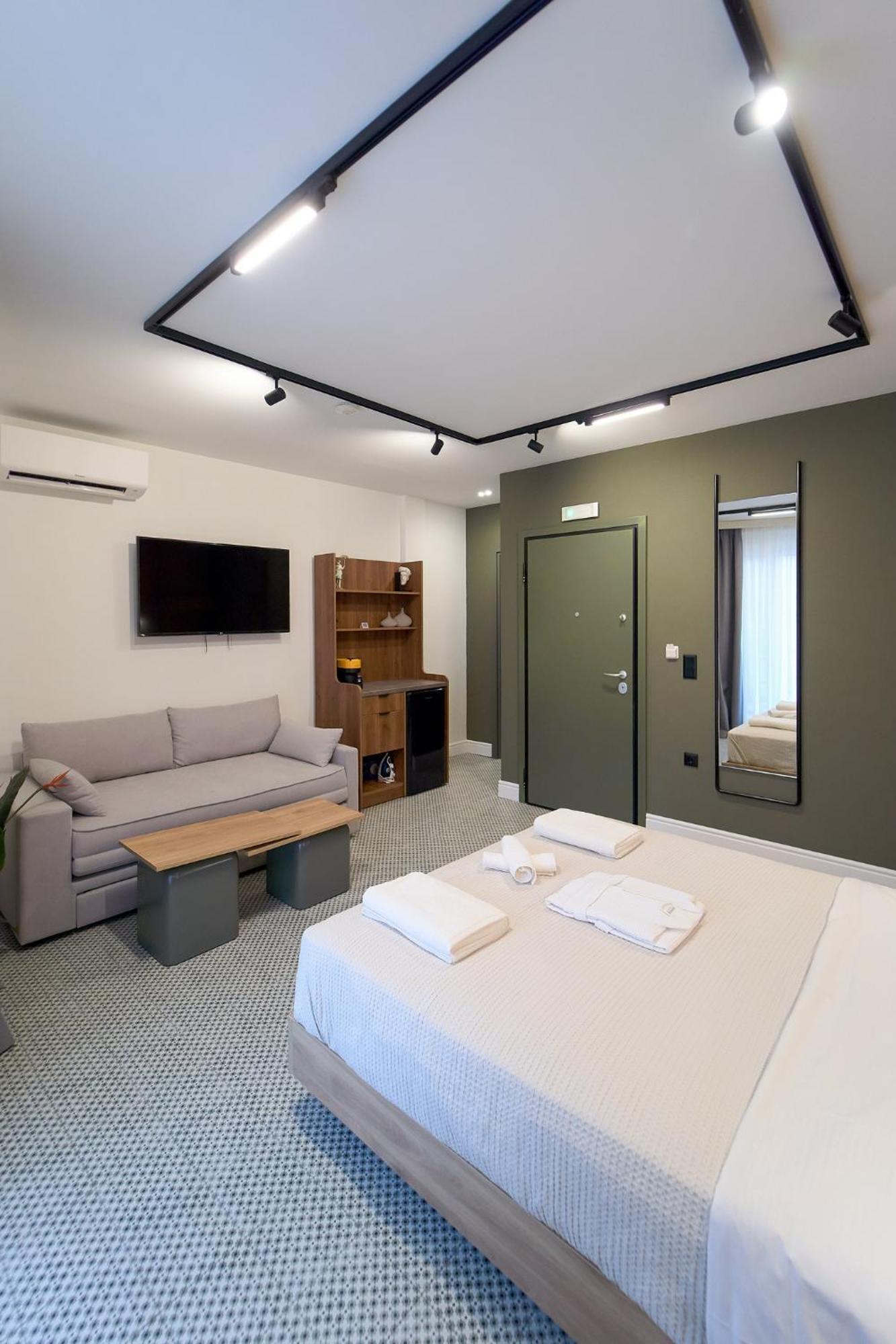 Polis Center With Private Parking Apartment *
